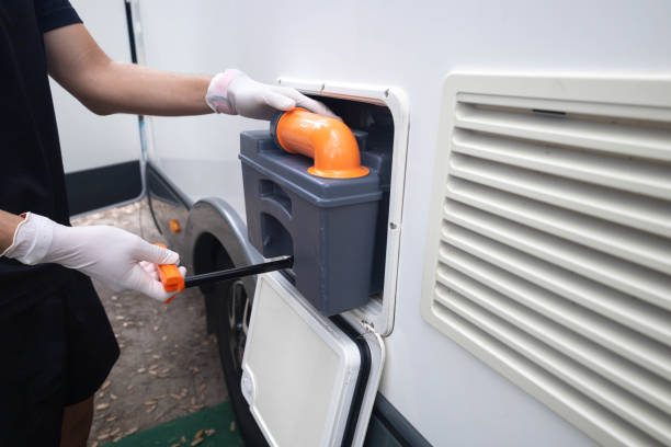 Portable Toilet Options We Offer in Deephaven, MN